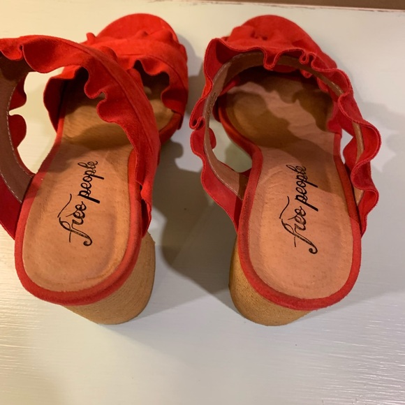 Free People Red Ruffle slides - Picture 3 of 6
